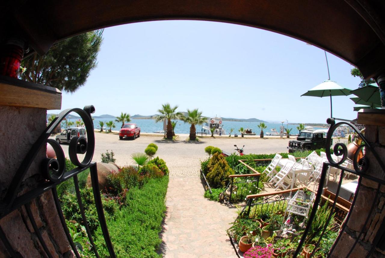 Aliye Hanim Hotel Ayvalı エクステリア 写真