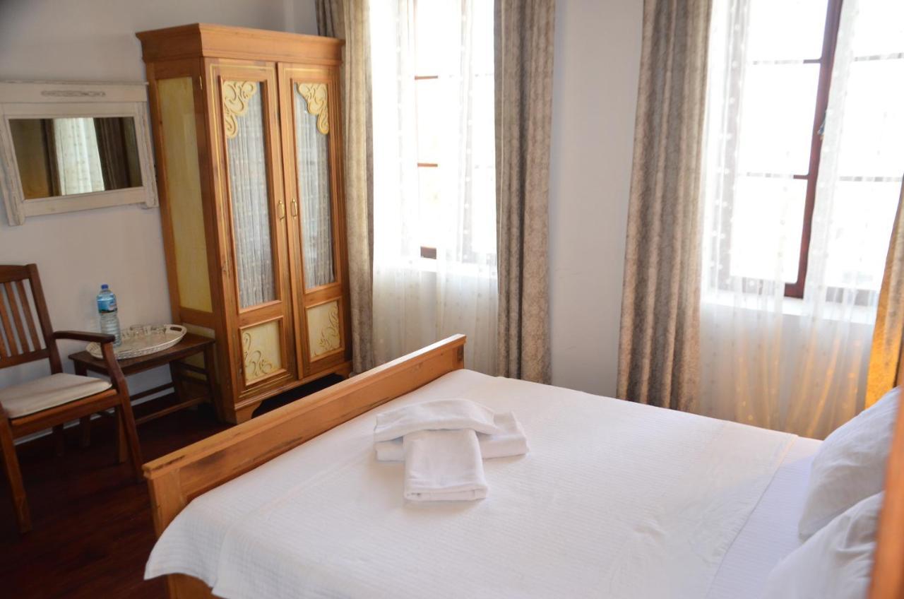 Aliye Hanim Hotel Ayvalı エクステリア 写真