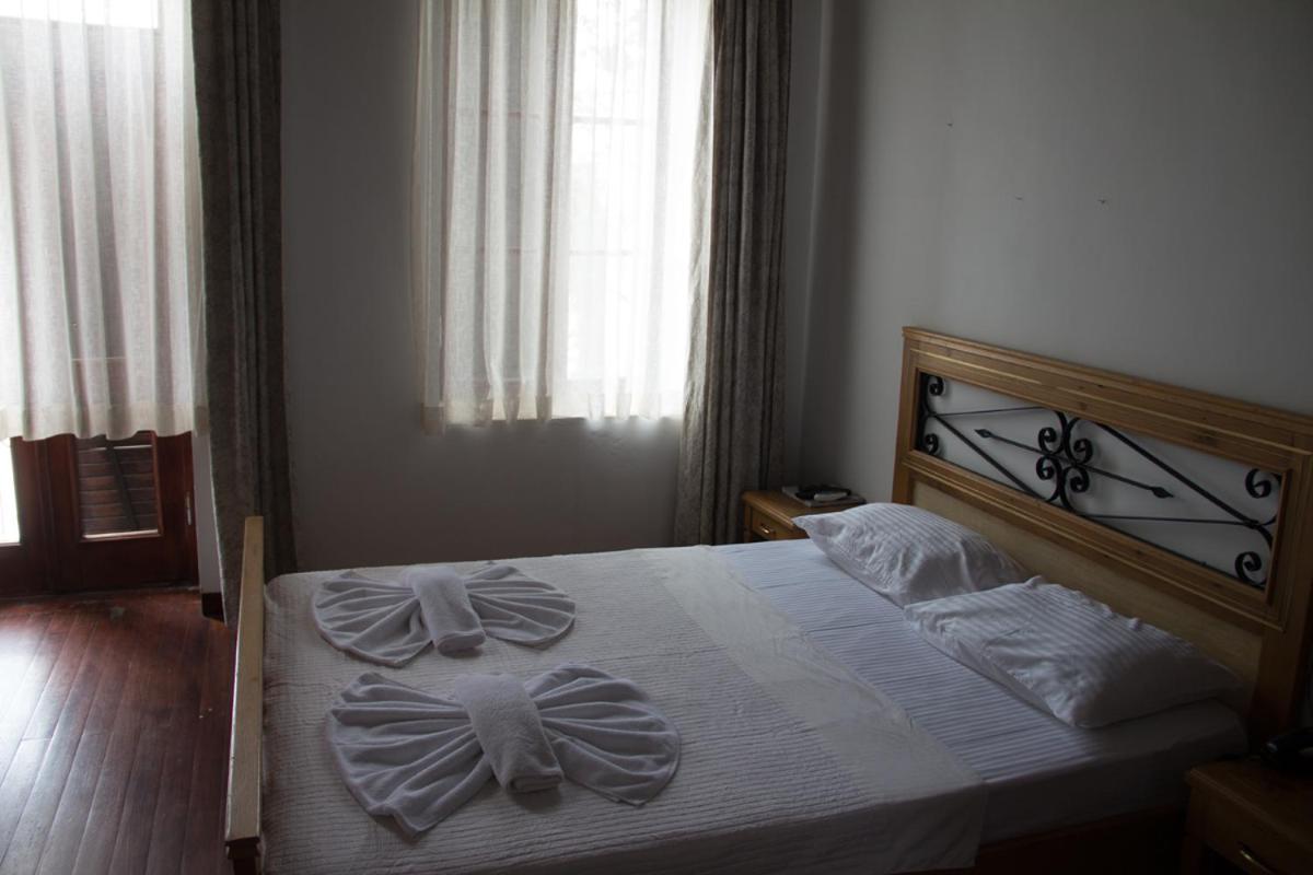 Aliye Hanim Hotel Ayvalı エクステリア 写真