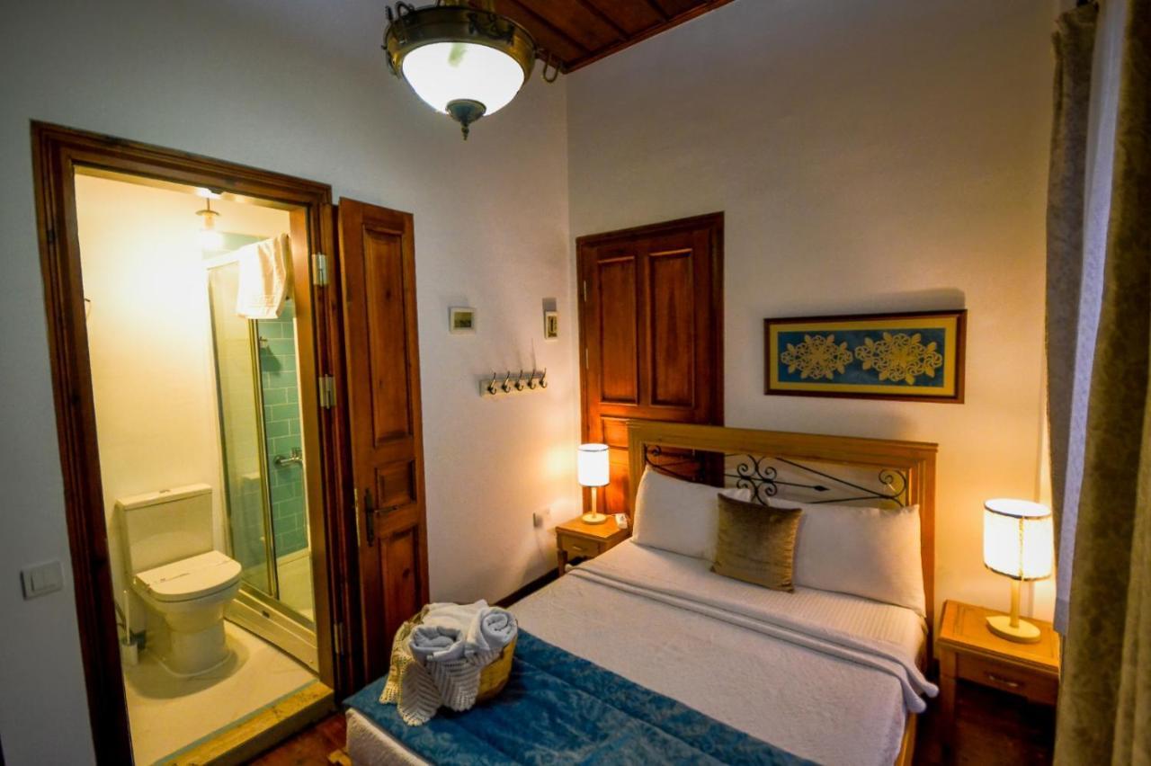 Aliye Hanim Hotel Ayvalı エクステリア 写真