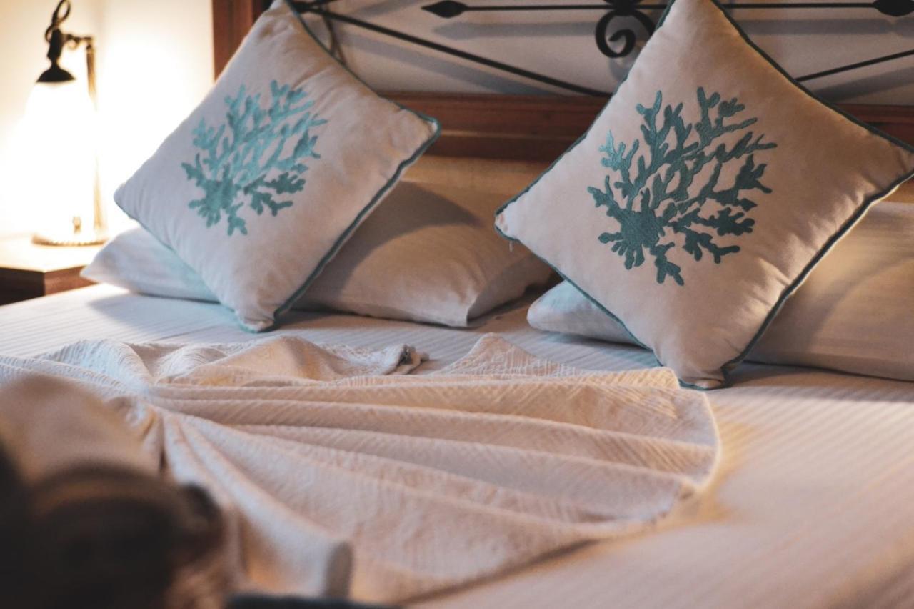 Aliye Hanim Hotel Ayvalı エクステリア 写真